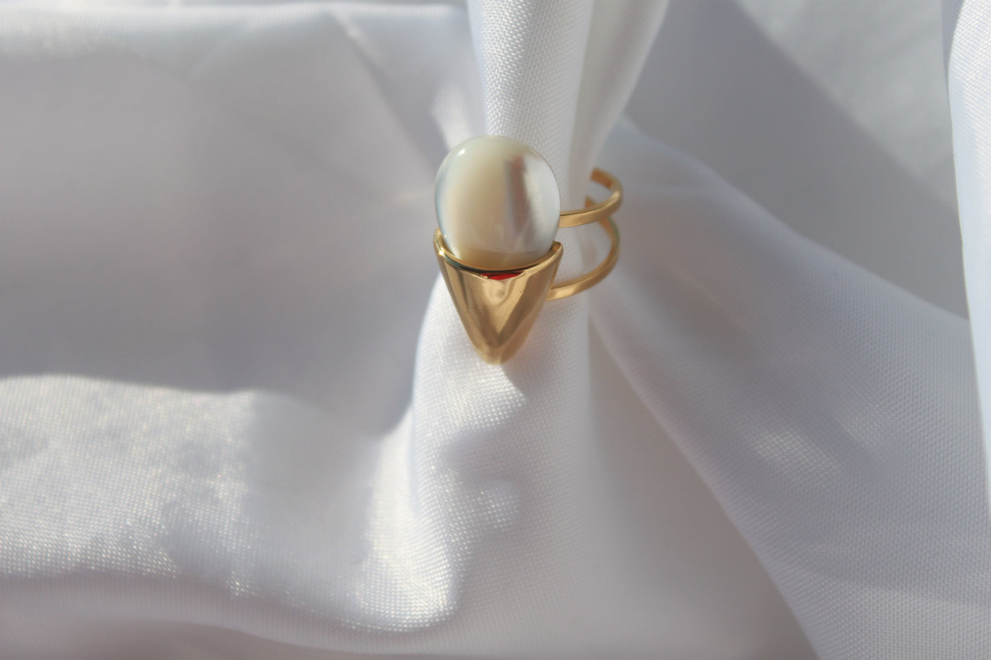 PAIXÃO Anel dourado e branco brilhante