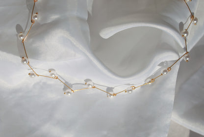 CLARITY Constelation necklace with white pearls
