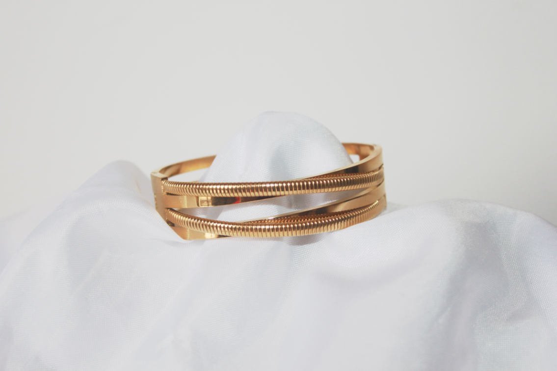 JOANA D'ARC Pulseira dourada 